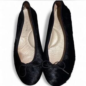 Steve Madden Black Faux Fur Flats